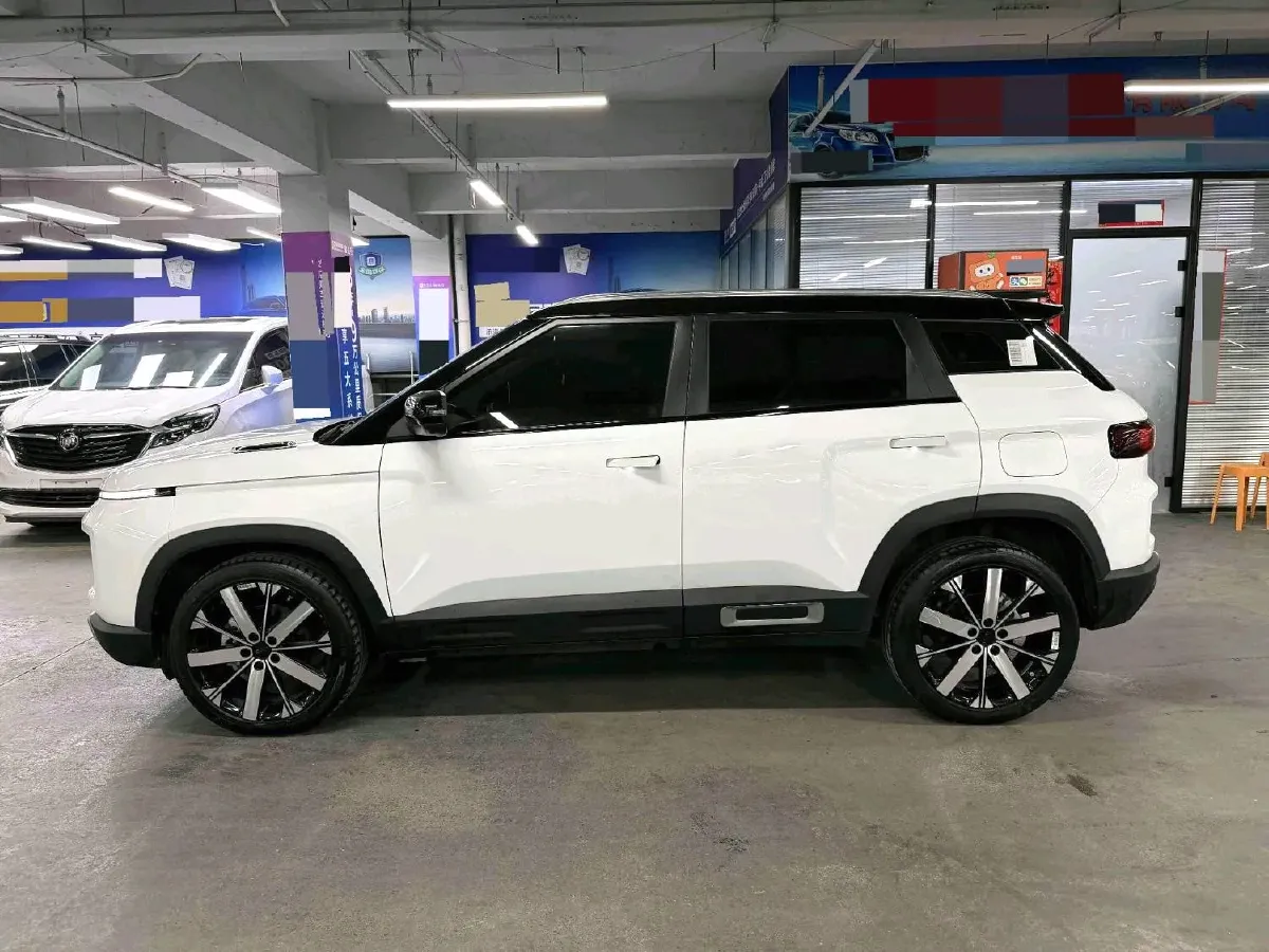 2023 Geely ICON 1.5T 181HP L4 7DCT,autocango,china used car exporter,china ev exporter,chinese used car exporter,chinese used ev exporter