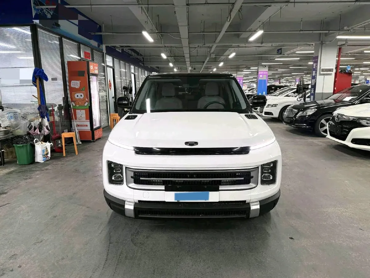 2023 Geely ICON 1.5T 181HP L4 7DCT,autocango,china used car exporter,china ev exporter,chinese used car exporter,chinese used ev exporter