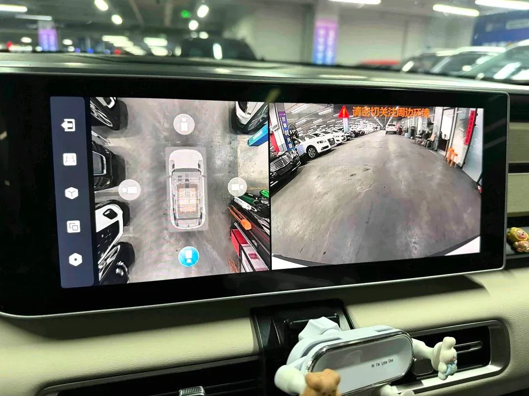 2023 Geely ICON 1.5T 181HP L4 7DCT,autocango,china used car exporter,china ev exporter,chinese used car exporter,chinese used ev exporter