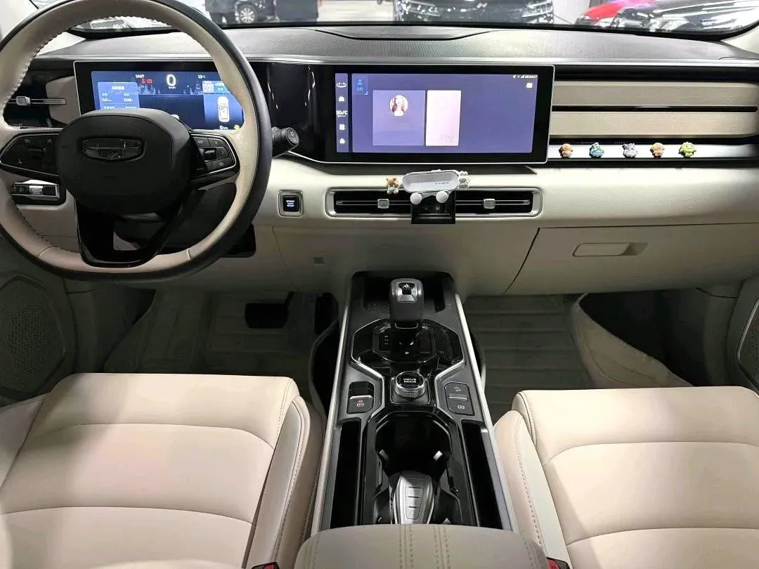 2023 Geely ICON 1.5T 181HP L4 7DCT,autocango,china used car exporter,china ev exporter,chinese used car exporter,chinese used ev exporter