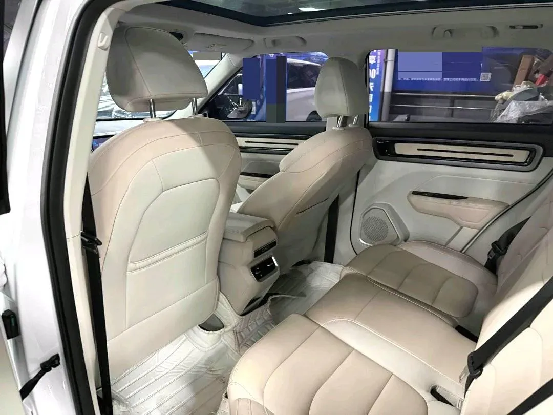 2023 Geely ICON 1.5T 181HP L4 7DCT,autocango,china used car exporter,china ev exporter,chinese used car exporter,chinese used ev exporter