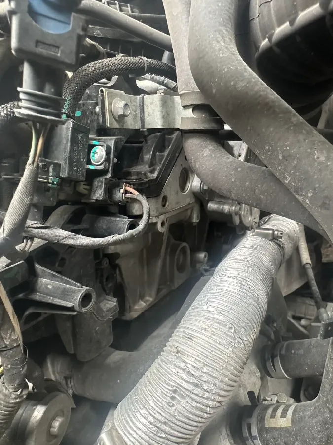 2023 MAXUS XinTu V80 2.0T 139HP L4 6MT,autocango,china used car exporter,china ev exporter,chinese used car exporter,chinese used ev exporter