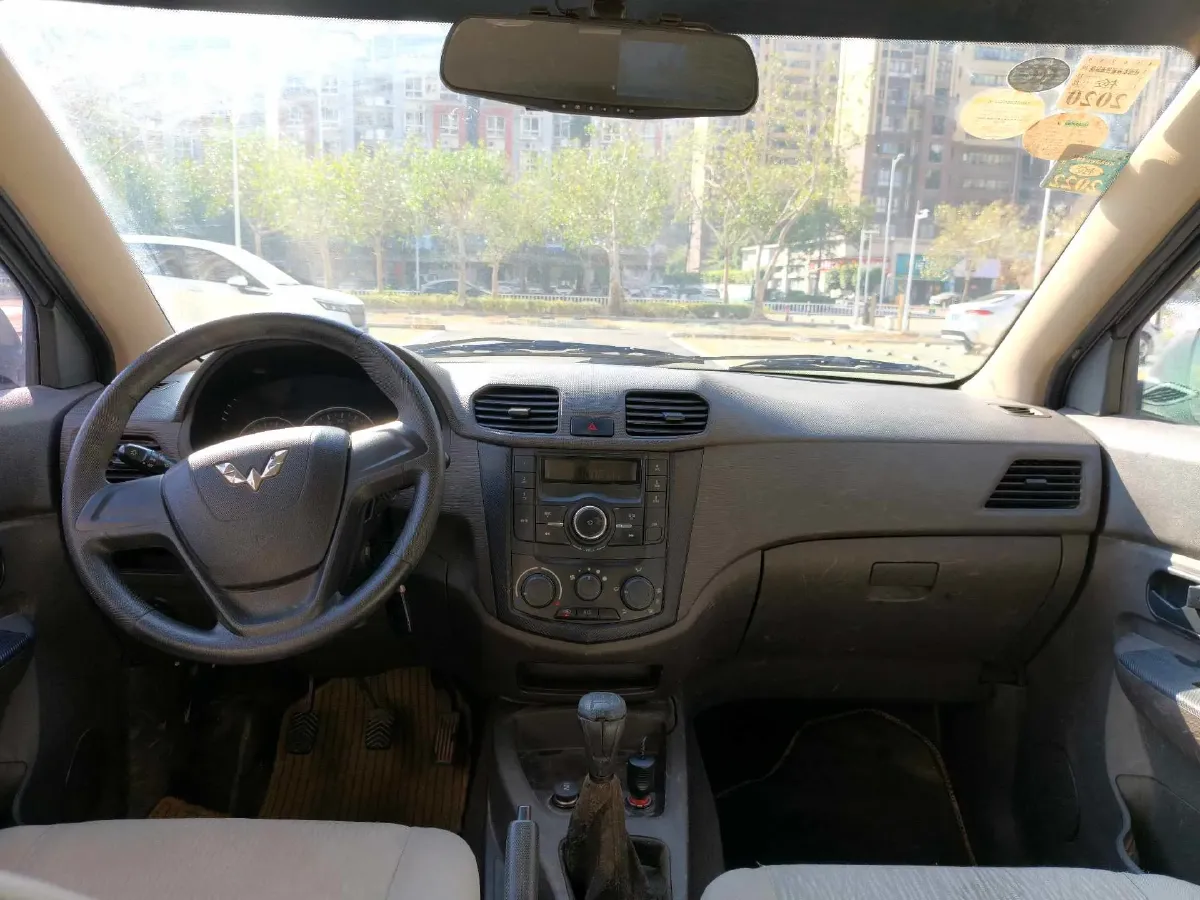2015 WuLing HongGuang 1.5L 112HP L4 5MT,autocango,china used car exporter,china ev exporter,chinese used car exporter,chinese used ev exporter