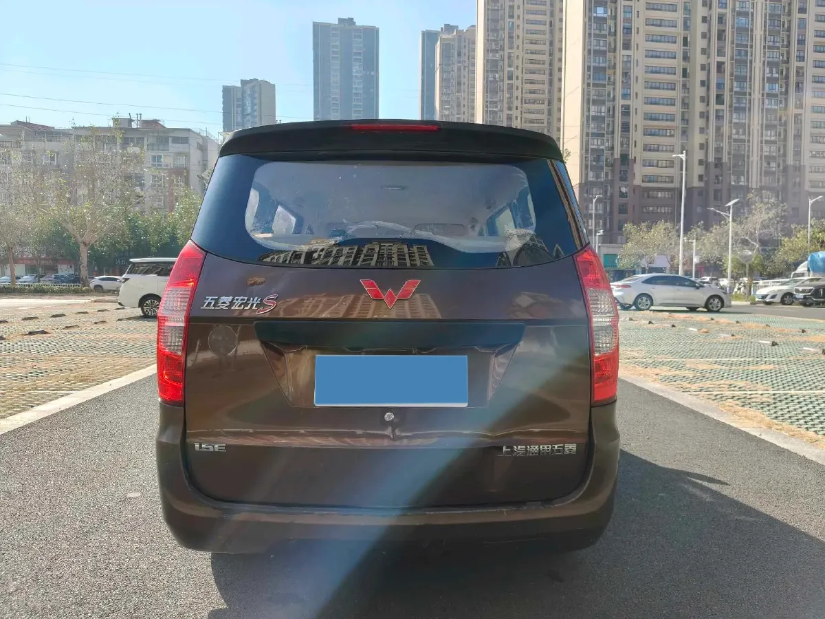 2015 WuLing HongGuang 1.5L 112HP L4 5MT,autocango,china used car exporter,china ev exporter,chinese used car exporter,chinese used ev exporter