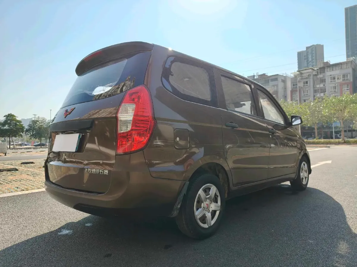 2015 WuLing HongGuang 1.5L 112HP L4 5MT,autocango,china used car exporter,china ev exporter,chinese used car exporter,chinese used ev exporter