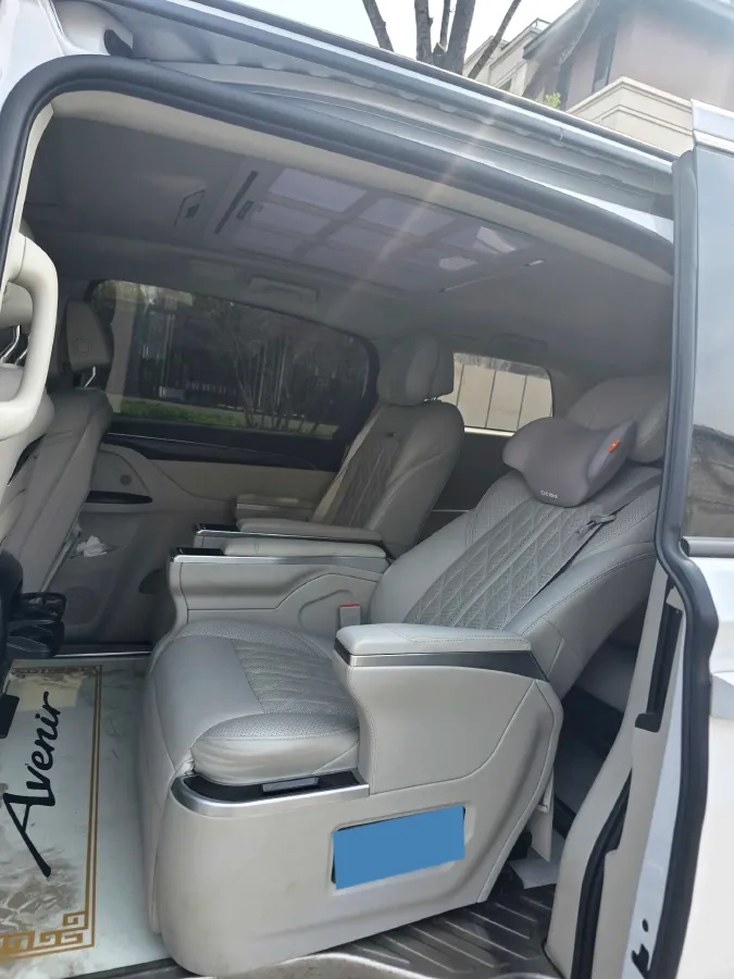 2022 Buick GL8 2.0T 237HP L4 9AT,autocango,china used car exporter,china ev exporter,chinese used car exporter,chinese used ev exporter