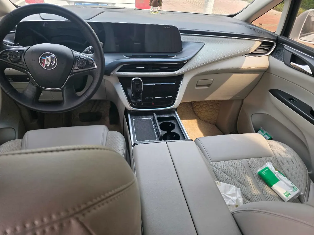 2022 Buick GL8 2.0T 237HP L4 9AT,autocango,china used car exporter,china ev exporter,chinese used car exporter,chinese used ev exporter