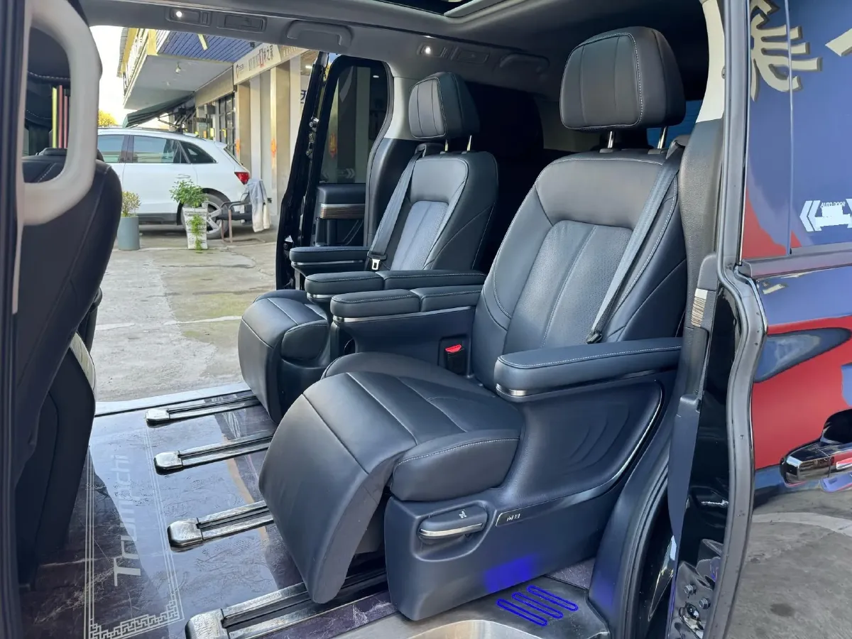 2021 GAC Trumpchi M8 2.0T 252HP L4 8AT,autocango,china used car exporter,china ev exporter,chinese used car exporter,chinese used ev exporter