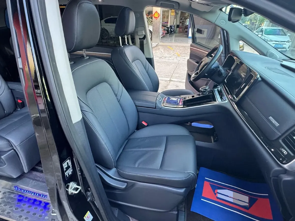 2021 GAC Trumpchi M8 2.0T 252HP L4 8AT,autocango,china used car exporter,china ev exporter,chinese used car exporter,chinese used ev exporter