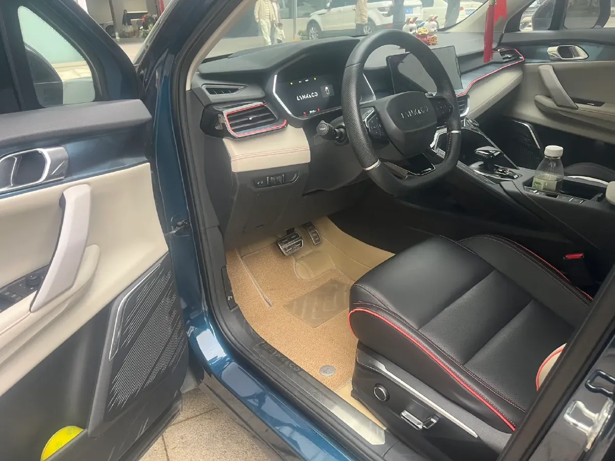 2020 LYNK&CO 06 1.5T 177HP L3 7DCT,autocango,china used car exporter,china ev exporter,chinese used car exporter,chinese used ev exporter