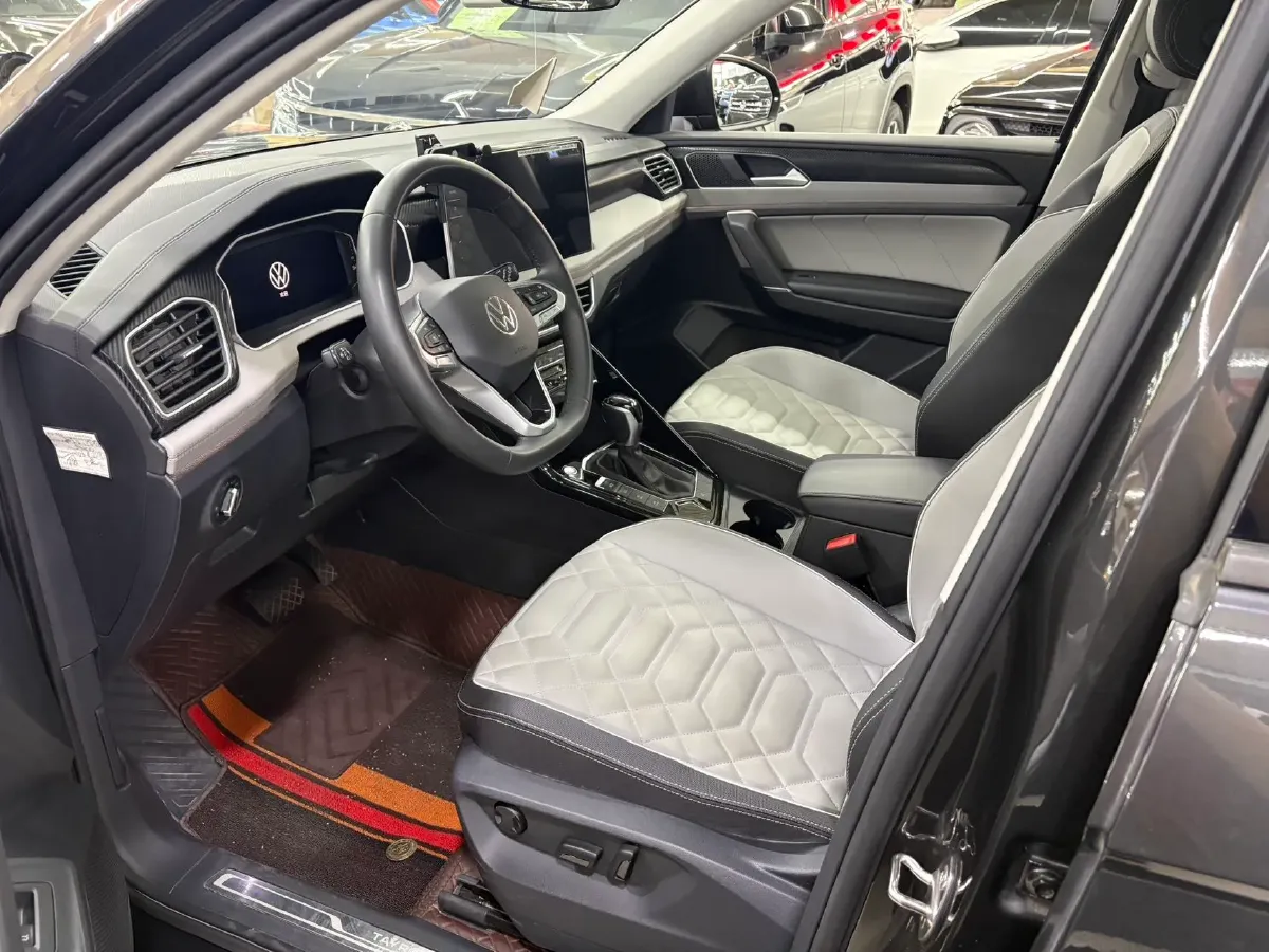 2024 Volkswagen Tayron 2.0T 186HP L4 7DCT,autocango,china used car exporter,china ev exporter,chinese used car exporter,chinese used ev exporter