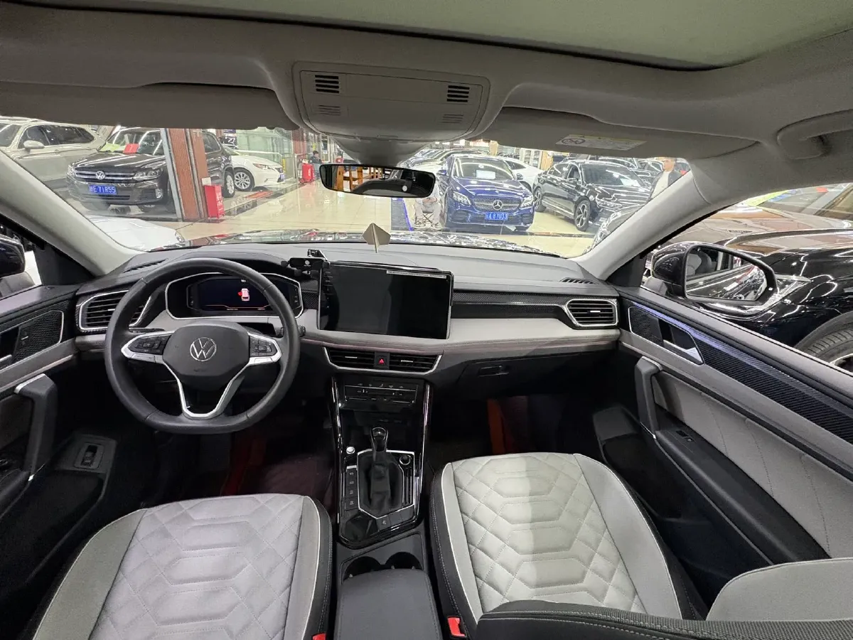 2024 Volkswagen Tayron 2.0T 186HP L4 7DCT,autocango,china used car exporter,china ev exporter,chinese used car exporter,chinese used ev exporter