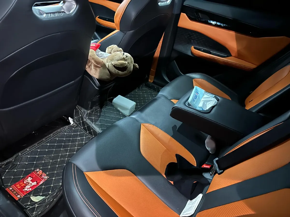 2023 ChangAn UNI-V 1.5T 188HP L4 7DCT,autocango,china used car exporter,china ev exporter,chinese used car exporter,chinese used ev exporter