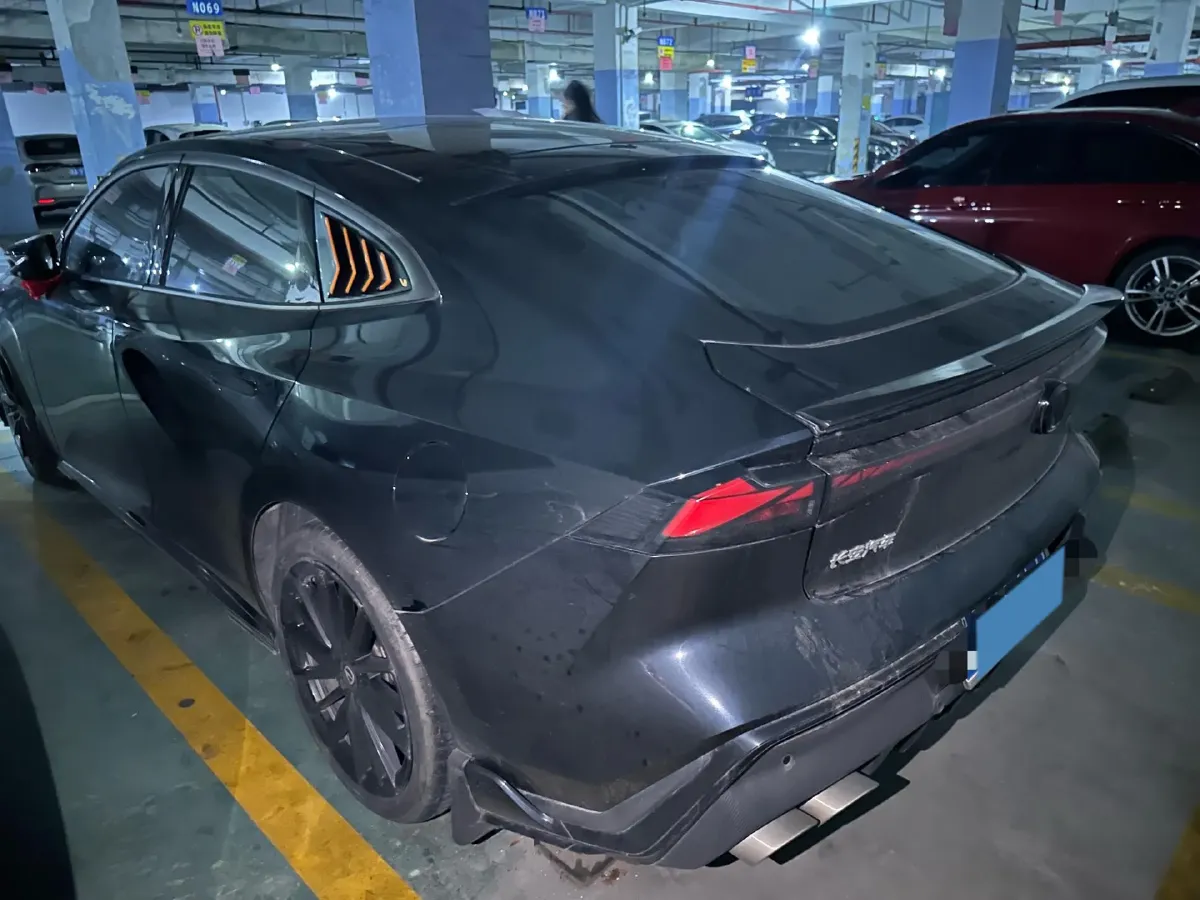 2023 ChangAn UNI-V 1.5T 188HP L4 7DCT,autocango,china used car exporter,china ev exporter,chinese used car exporter,chinese used ev exporter