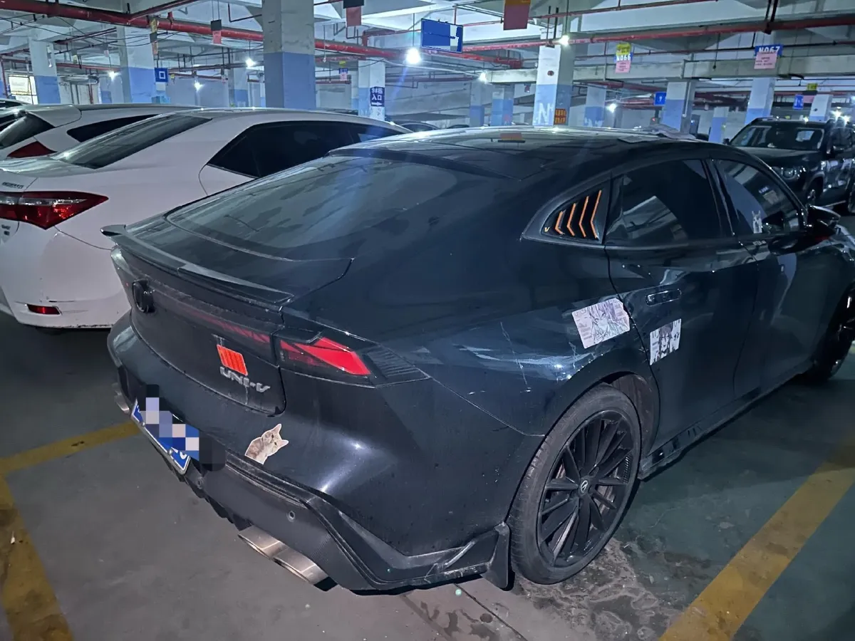 2023 ChangAn UNI-V 1.5T 188HP L4 7DCT,autocango,china used car exporter,china ev exporter,chinese used car exporter,chinese used ev exporter