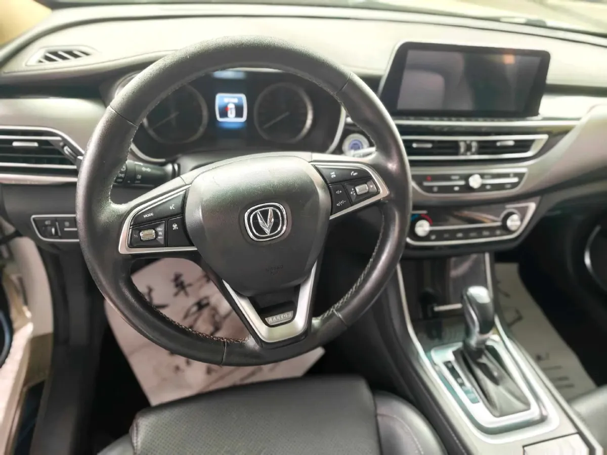 2020 ChangAn Raeton CC 1.5T 156HP L4 6AT,autocango,china used car exporter,china ev exporter,chinese used car exporter,chinese used ev exporter