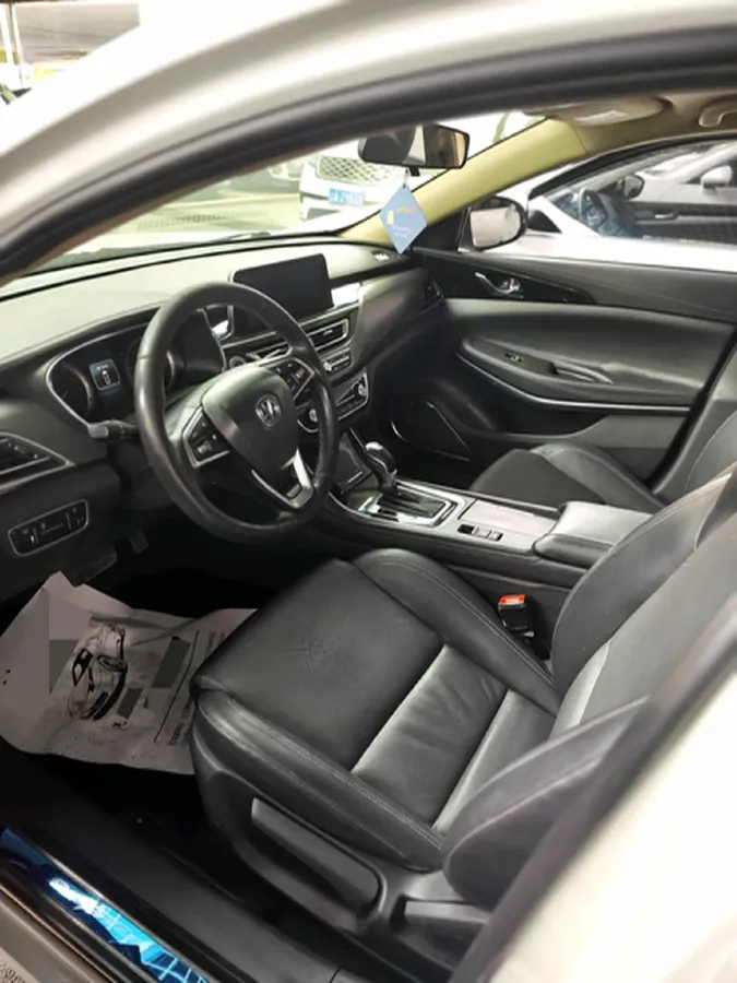 2020 ChangAn Raeton CC 1.5T 156HP L4 6AT,autocango,china used car exporter,china ev exporter,chinese used car exporter,chinese used ev exporter