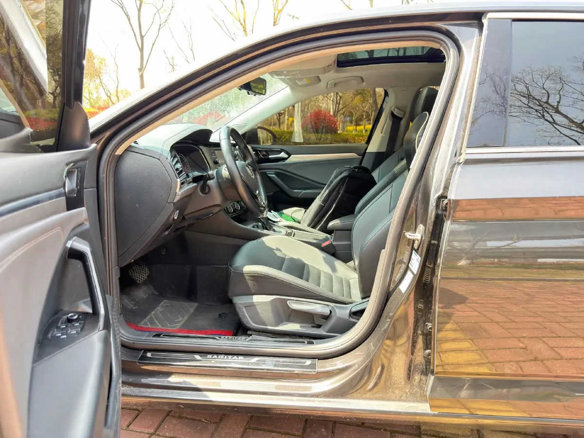 2020 Volkswagen Sagitar 1.4T 150HP L4 7DCT,autocango,china used car exporter,china ev exporter,chinese used car exporter,chinese used ev exporter