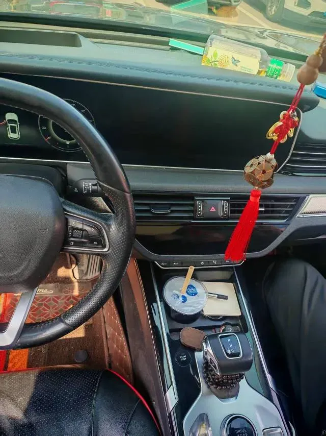 2022 HongQi HS5 2.0T 224HP L4 6AT,autocango,china used car exporter,china ev exporter,chinese used car exporter,chinese used ev exporter