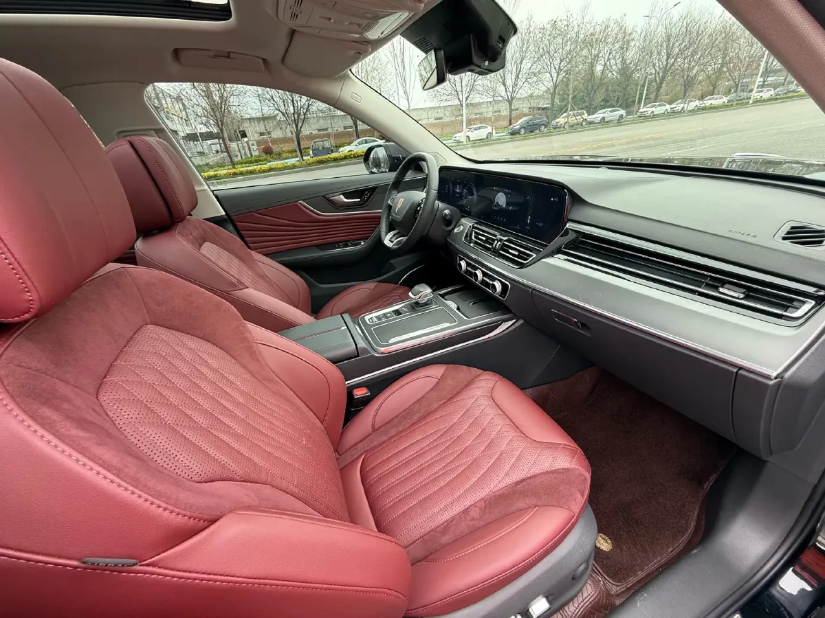 2023 HongQi HS5 2.0T 252HP L4 8AT,autocango,china used car exporter,china ev exporter,chinese used car exporter,chinese used ev exporter