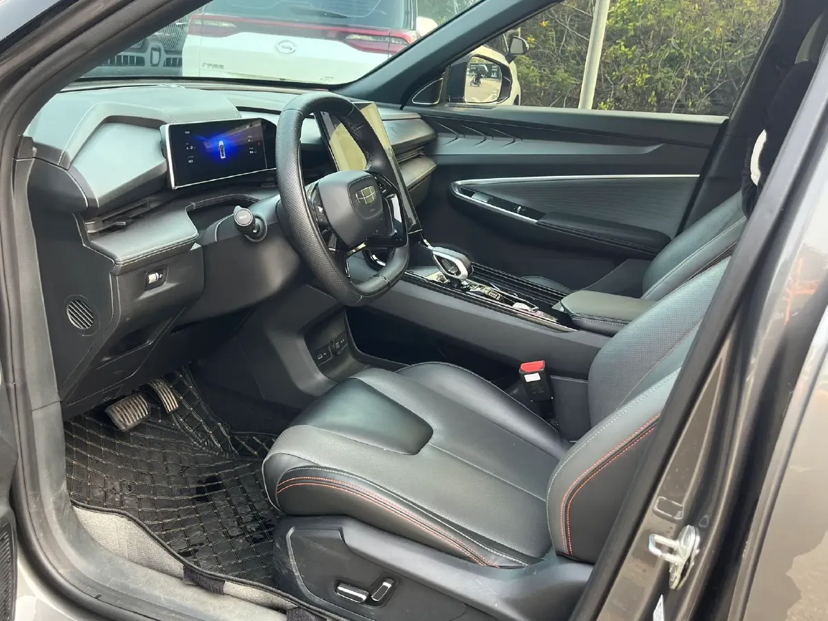 2023 Geely Azkarra 1.5T 181HP L4 7DCT,autocango,china used car exporter,china ev exporter,chinese used car exporter,chinese used ev exporter