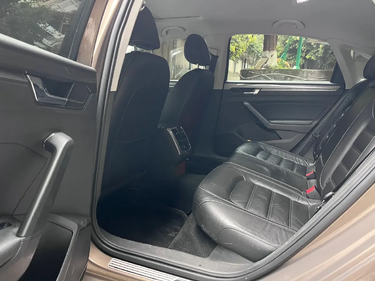 2017 Volkswagen Passat 1.8T 180HP L4 7DCT,autocango,china used car exporter,china ev exporter,chinese used car exporter,chinese used ev exporter