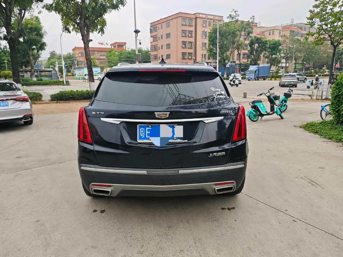 2022 Cadillac XT5 2.0T 237HP L4 9AT,autocango,china used car exporter,china ev exporter,chinese used car exporter,chinese used ev exporter