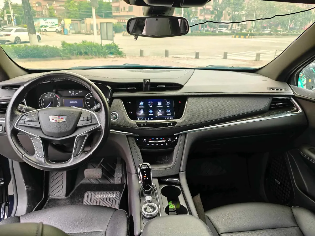 2022 Cadillac XT5 2.0T 237HP L4 9AT,autocango,china used car exporter,china ev exporter,chinese used car exporter,chinese used ev exporter