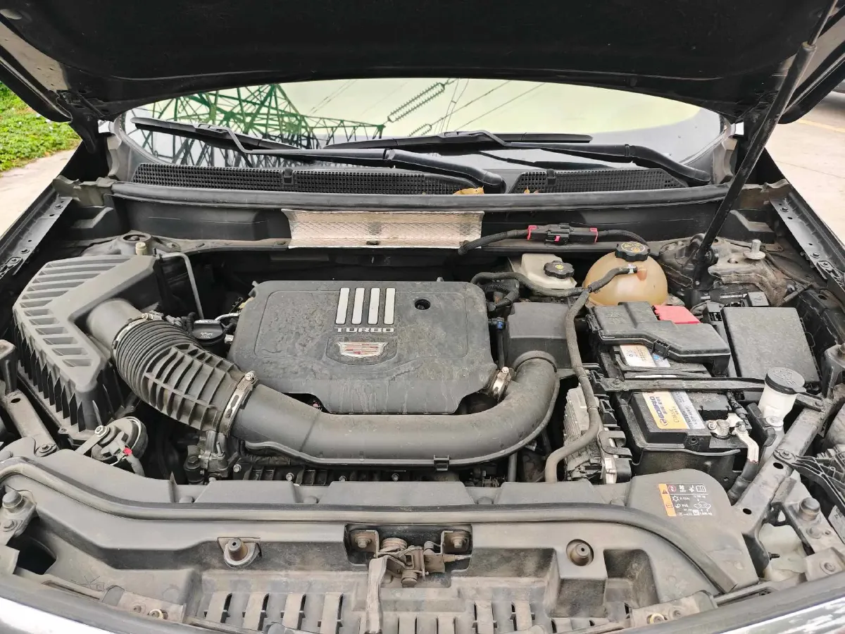 2022 Cadillac XT5 2.0T 237HP L4 9AT,autocango,china used car exporter,china ev exporter,chinese used car exporter,chinese used ev exporter