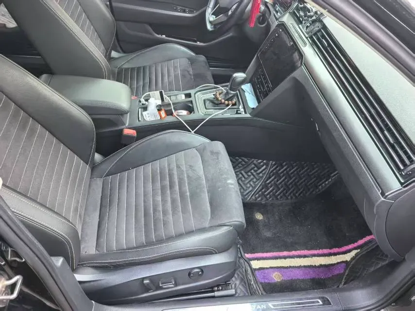 2020 Volkswagen Magotan 2.0T 186HP L4 7DCT,autocango,china used car exporter,china ev exporter,chinese used car exporter,chinese used ev exporter