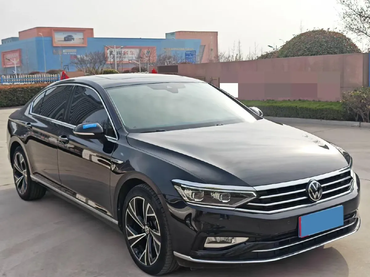 2021 Volkswagen Magotan 2.0T 186HP L4 7DCT,autocango,china used car exporter,china ev exporter,chinese used car exporter,chinese used ev exporter