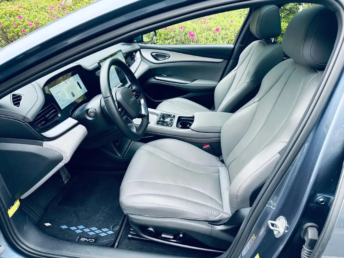 2025 BYD Seal07 DM-i 1.5L 101HP L4 E-CVT PHEV 17.6KWH,autocango,china used car exporter,china ev exporter,chinese used car exporter,chinese used ev exporter