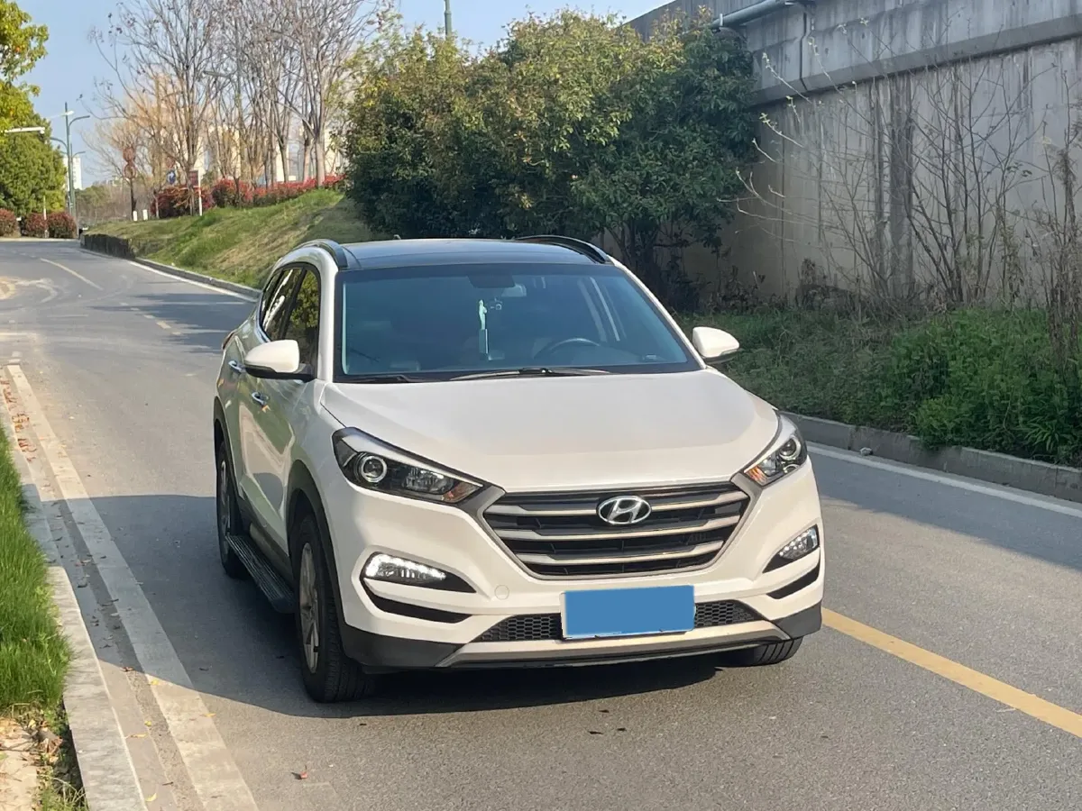 2018 Hyundai Tucson 1.6T 177HP L4 7DCT,autocango,china used car exporter,china ev exporter,chinese used car exporter,chinese used ev exporter