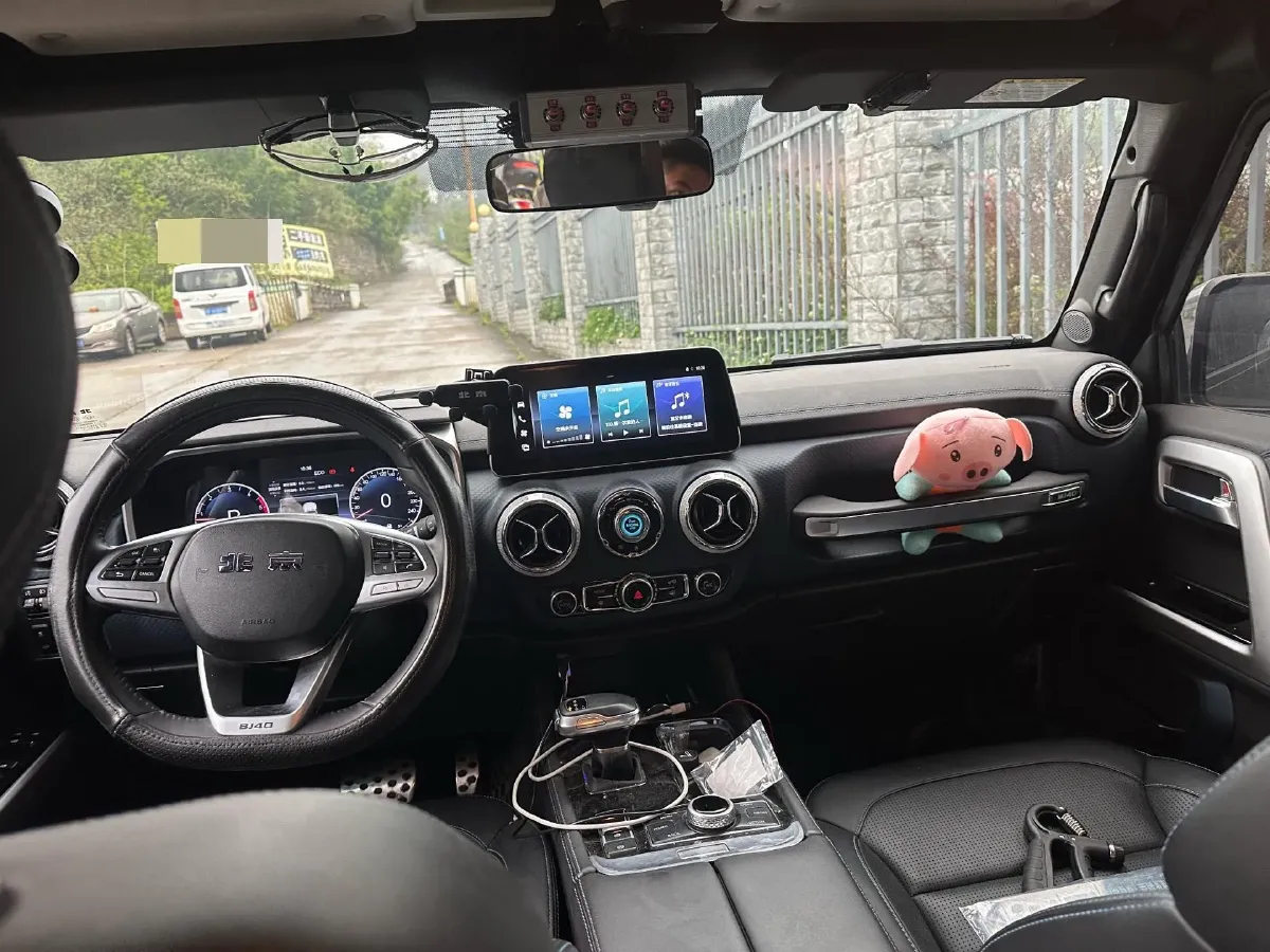 2023 Beijing BJ40 2.0T 163HP L4 8AT,autocango,china used car exporter,china ev exporter,chinese used car exporter,chinese used ev exporter