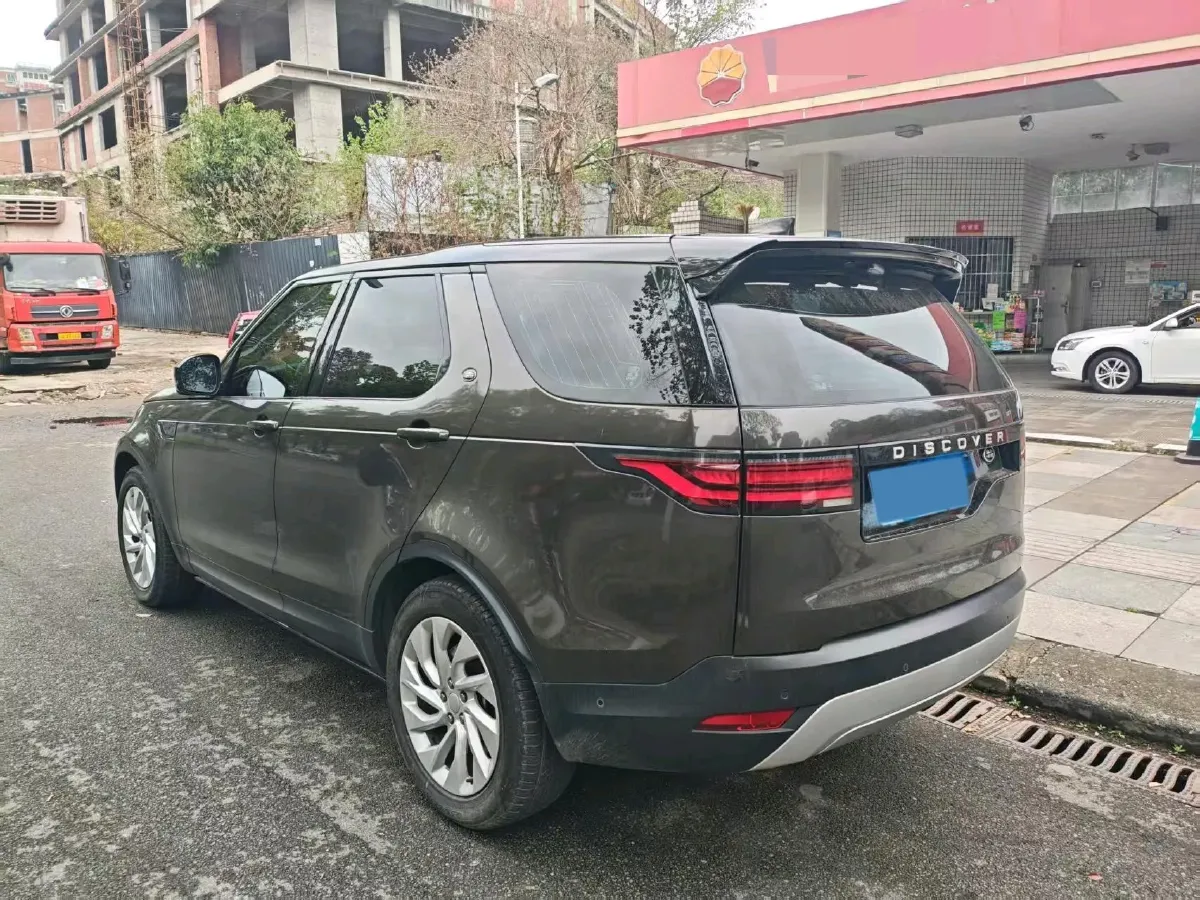 2021 Land Rover Discovery 2.0T 300HP L4 8AT,autocango,china used car exporter,china ev exporter,chinese used car exporter,chinese used ev exporter