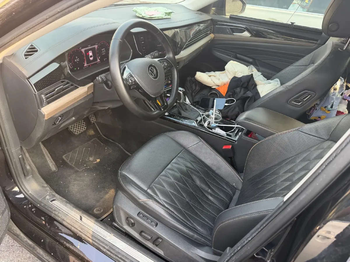 2021 Volkswagen Passat 2.0T 186HP L4 7DCT,autocango,china used car exporter,china ev exporter,chinese used car exporter,chinese used ev exporter