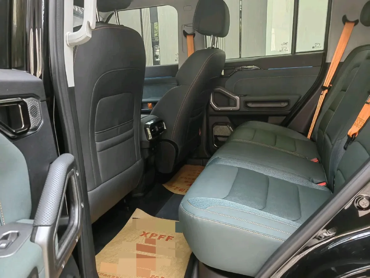 2023 Jetour Traveller 2.0T 254HP L4 7DCT,autocango,china used car exporter,china ev exporter,chinese used car exporter,chinese used ev exporter