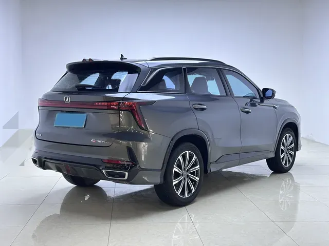 2023 ChangAn CS75 Plus 1.5T 188HP L4 8AT,autocango,china used car exporter,china ev exporter,chinese used car exporter,chinese used ev exporter