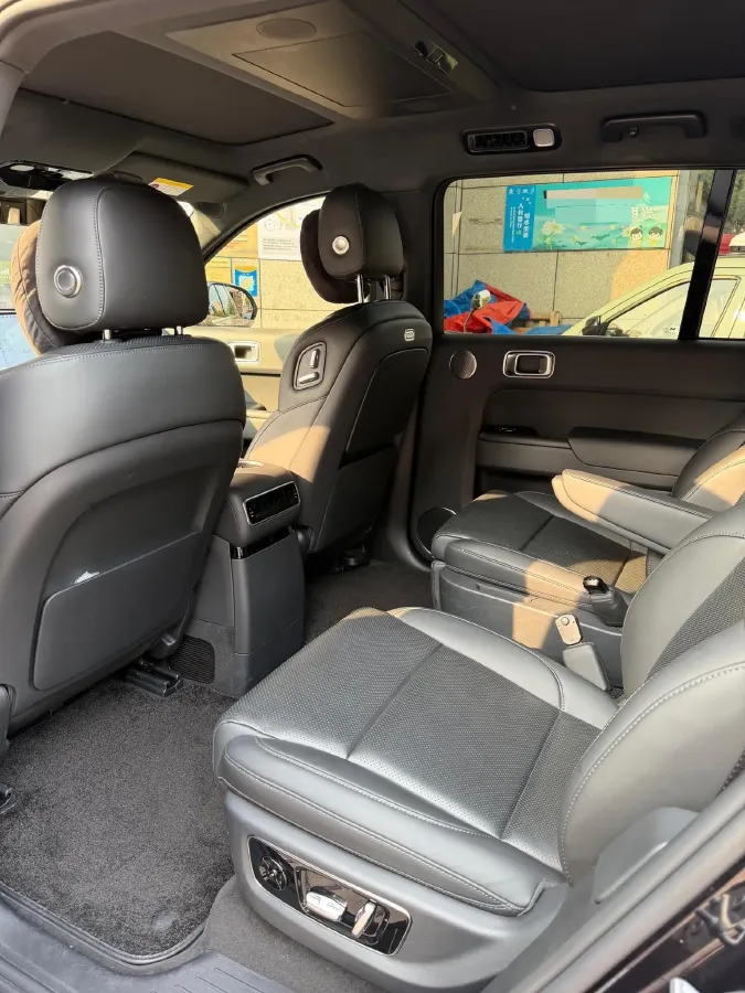 2024 Li L9 Range Extended 154HP REEV 52.3KWH,autocango,china used car exporter,china ev exporter,chinese used car exporter,chinese used ev exporter