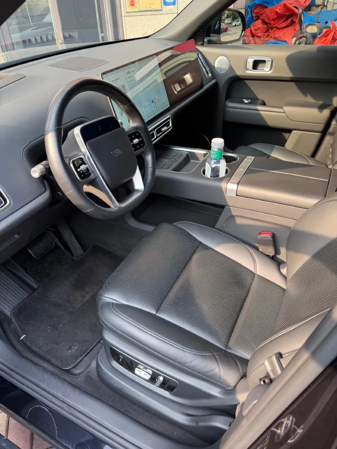 2024 Li L9 Range Extended 154HP REEV 52.3KWH,autocango,china used car exporter,china ev exporter,chinese used car exporter,chinese used ev exporter