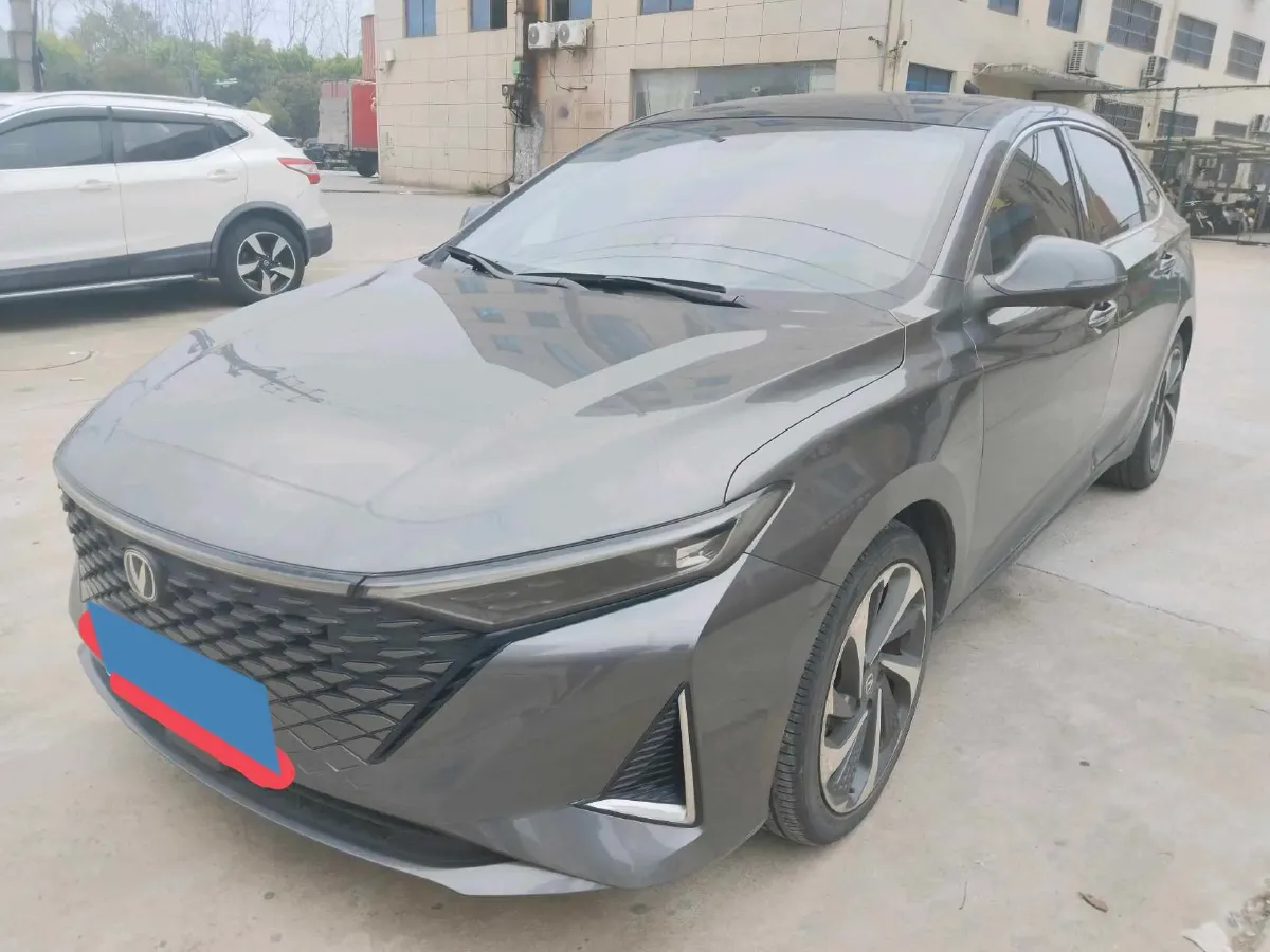 2023 ChangAn Raeton Plus 1.5T 188HP L4 7DCT,autocango,china used car exporter,china ev exporter,chinese used car exporter,chinese used ev exporter