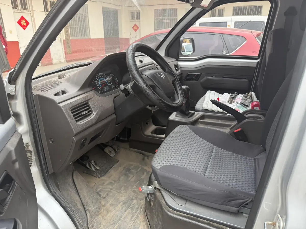 2023 WuLing RongGuang New Truck 2.0L 136HP L4 5MT,autocango,china used car exporter,china ev exporter,chinese used car exporter,chinese used ev exporter