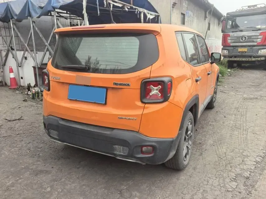 2017 Jeep Renegade 1.4T 150HP L4 7DCT,autocango,china used car exporter,china ev exporter,chinese used car exporter,chinese used ev exporter
