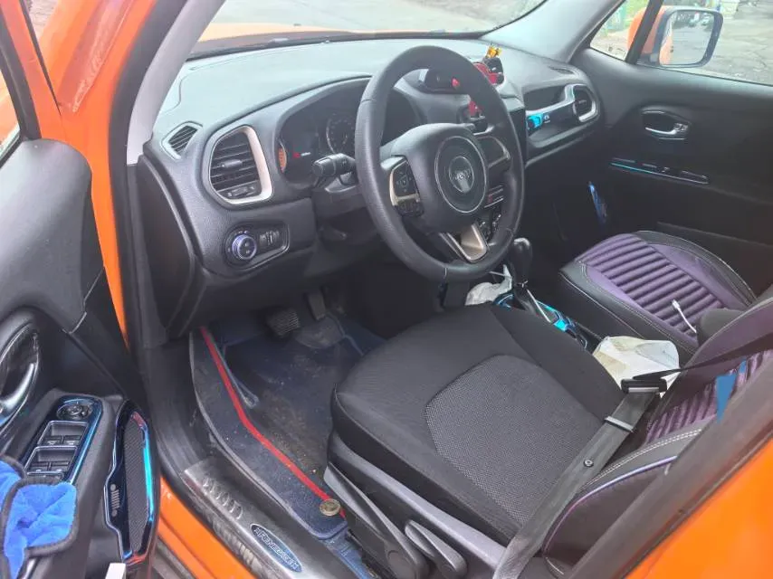 2017 Jeep Renegade 1.4T 150HP L4 7DCT,autocango,china used car exporter,china ev exporter,chinese used car exporter,chinese used ev exporter