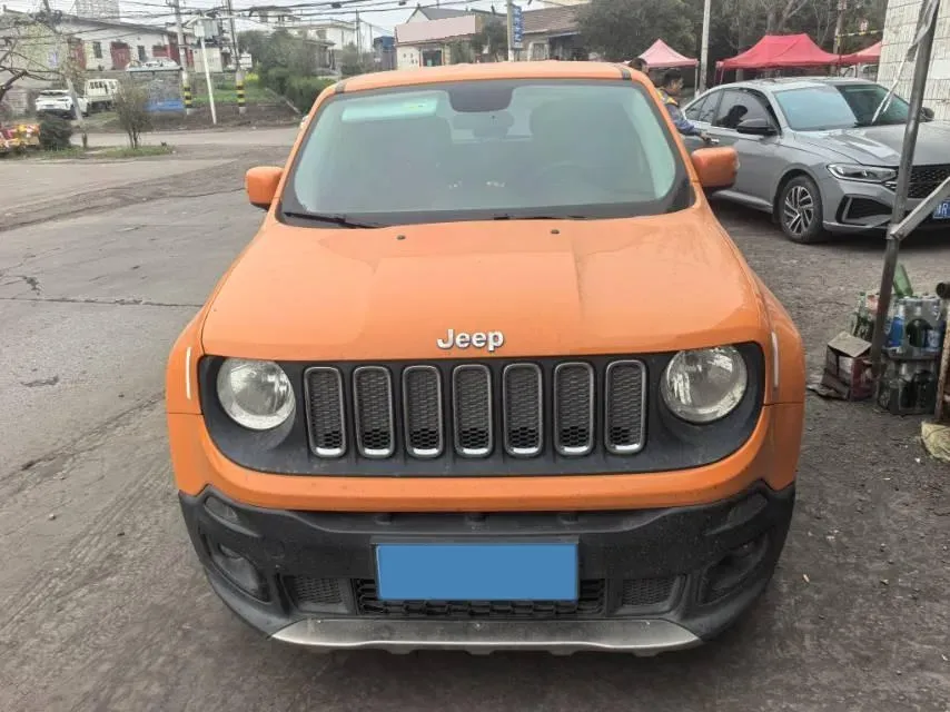 2017 Jeep Renegade 1.4T 150HP L4 7DCT,autocango,china used car exporter,china ev exporter,chinese used car exporter,chinese used ev exporter