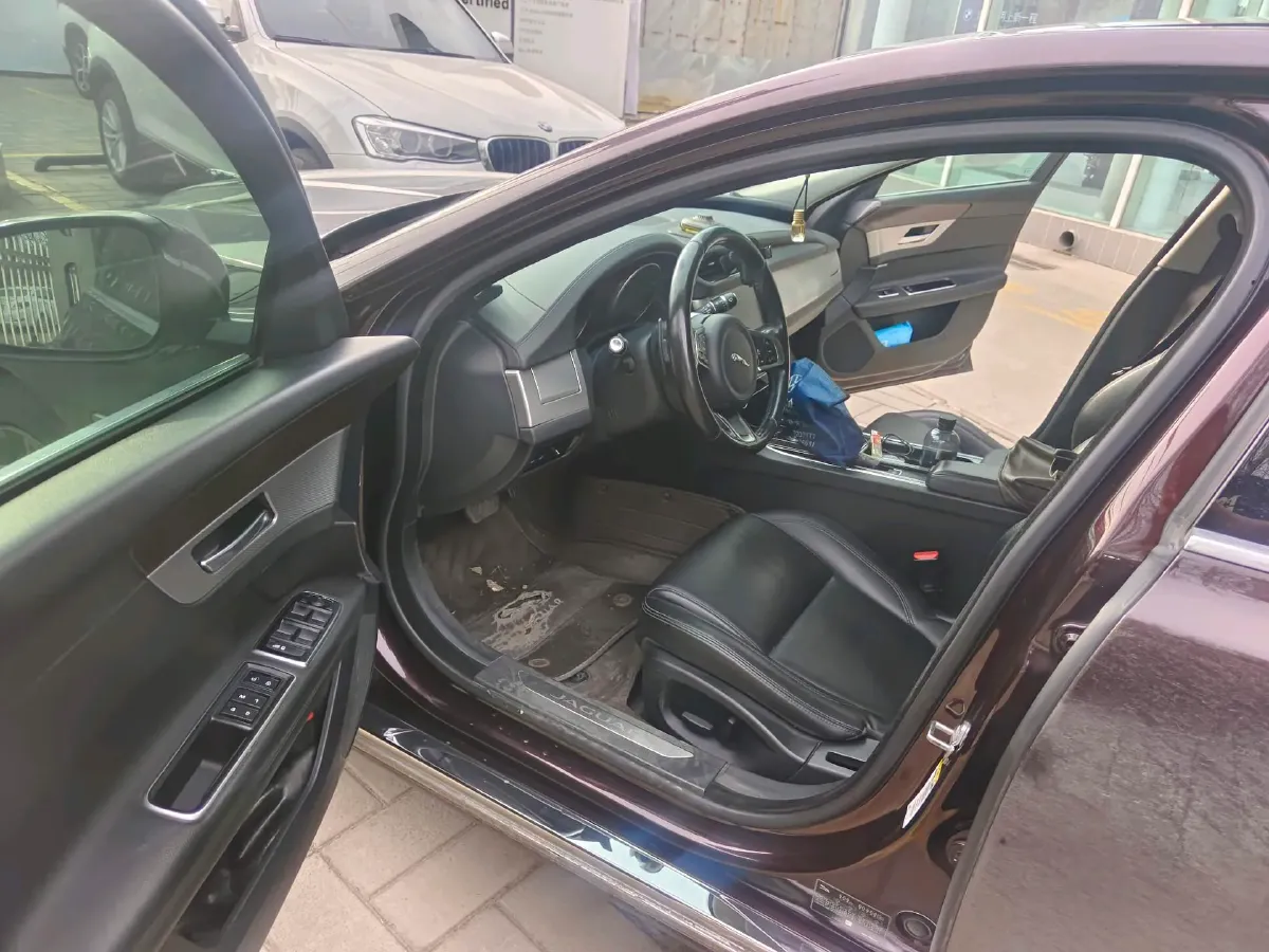 2019 HongQi HS7 3.0T 337HP V6 8AT,autocango,china used car exporter,china ev exporter,chinese used car exporter,chinese used ev exporter