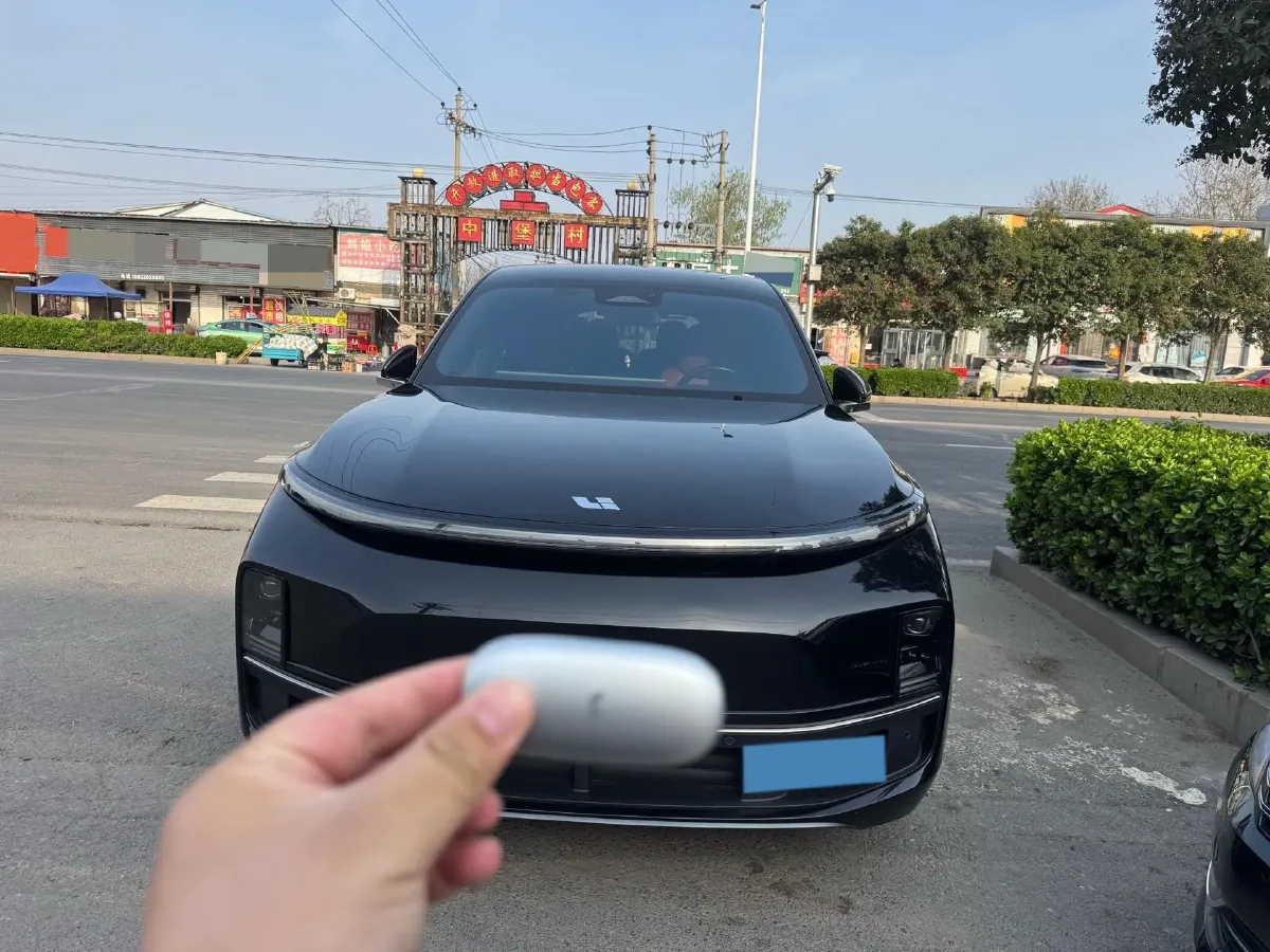 2023 Li L9 Range Extended 154HP REEV 42.6KWH,autocango,china used car exporter,china ev exporter,chinese used car exporter,chinese used ev exporter