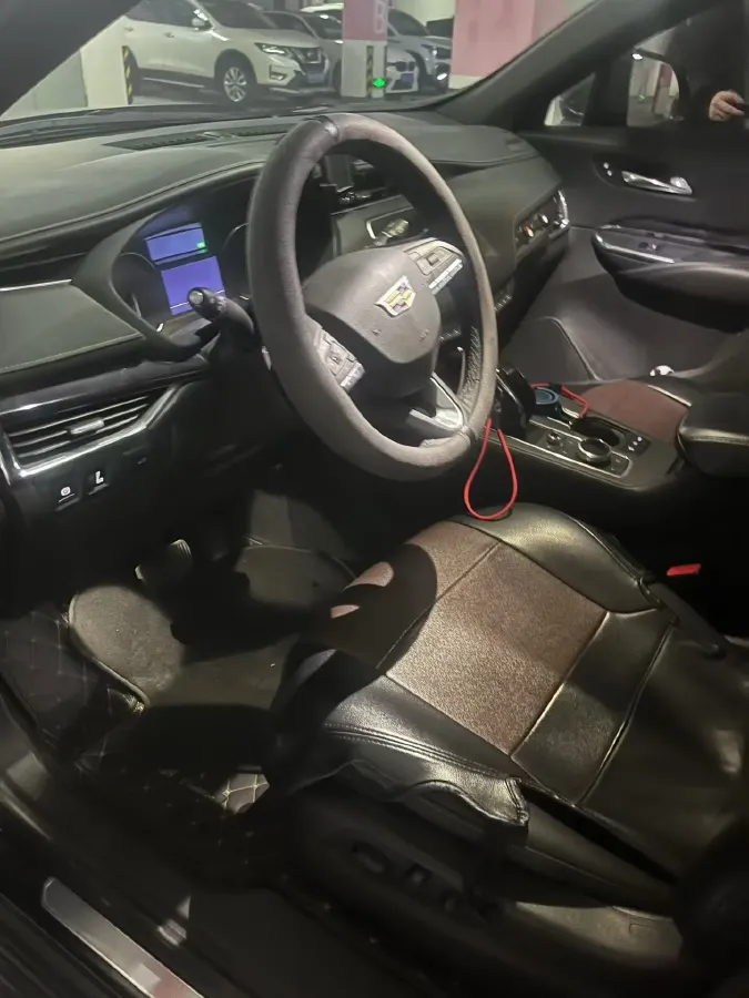 2021 Cadillac XT4 2.0T 237HP L4 9AT,autocango,china used car exporter,china ev exporter,chinese used car exporter,chinese used ev exporter