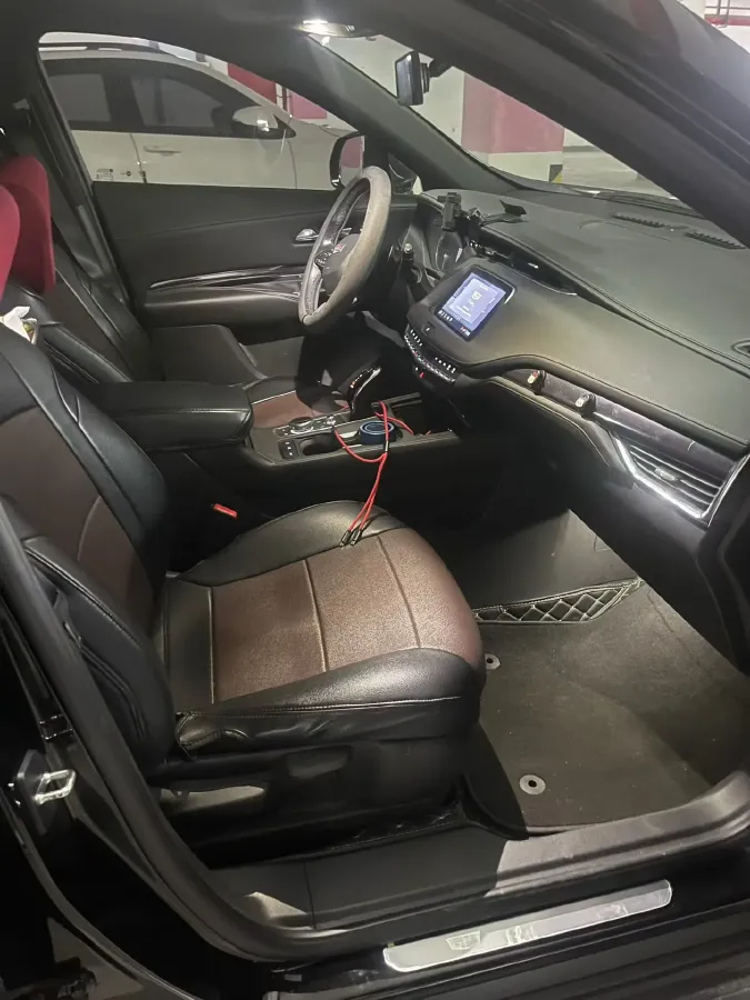 2021 Cadillac XT4 2.0T 237HP L4 9AT,autocango,china used car exporter,china ev exporter,chinese used car exporter,chinese used ev exporter