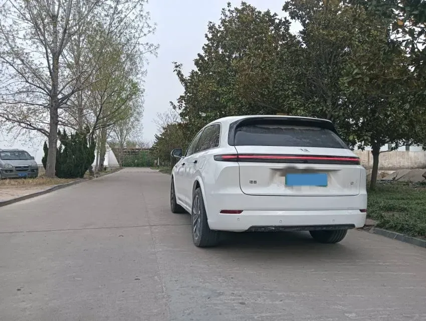 2025 Li L7 Range Extended 154HP REEV,autocango,china used car exporter,china ev exporter,chinese used car exporter,chinese used ev exporter
